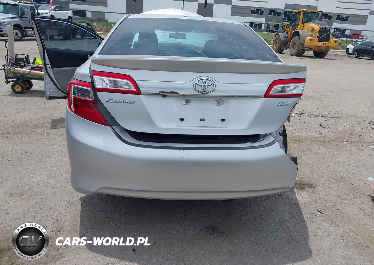 2014 Toyota Camry Xle VIN:4T4BF1FK2ER427140 - 6