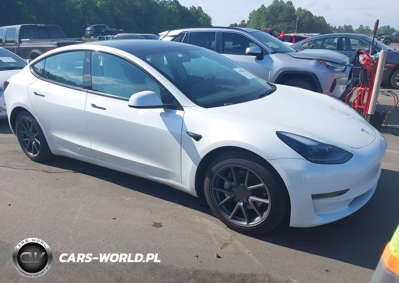 2021 Tesla Model 3 Long Range – zdjęcie 1 z 18