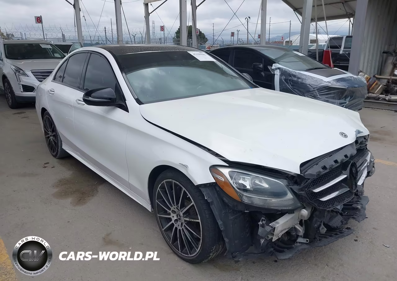2018 Mercedes-Benz C 300 – zdjęcie 1 z 16