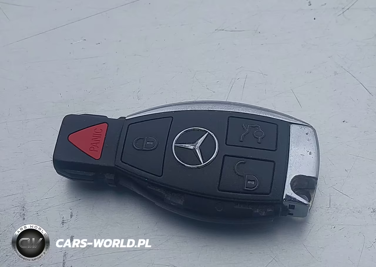 2018 Mercedes-Benz C 300 VIN:55SWF4JB0JU263879 - 11
