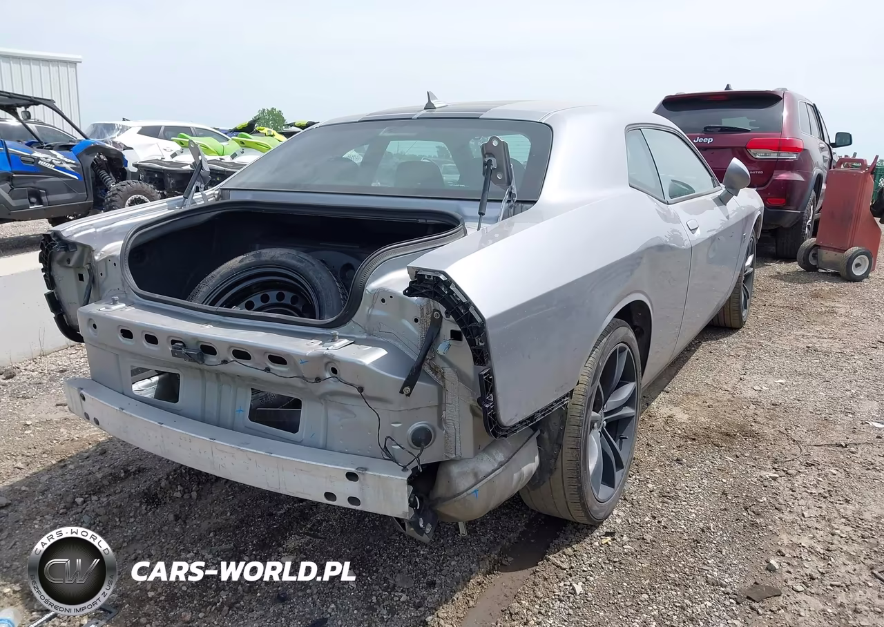 2016 Dodge Challenger Sxt VIN:2C3CDZAG6GH202854 - 4