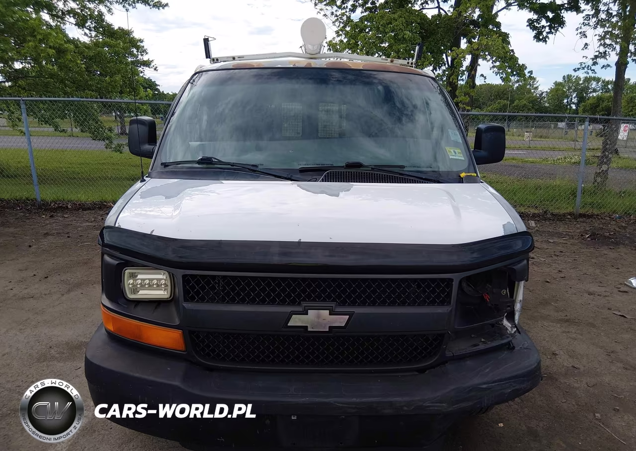2005 Chevrolet Express VIN:1GCGG25U451139020 - 12