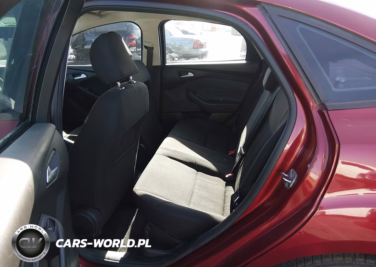 2017 Ford Focus Se VIN:1FADP3F29HL303950 - 8