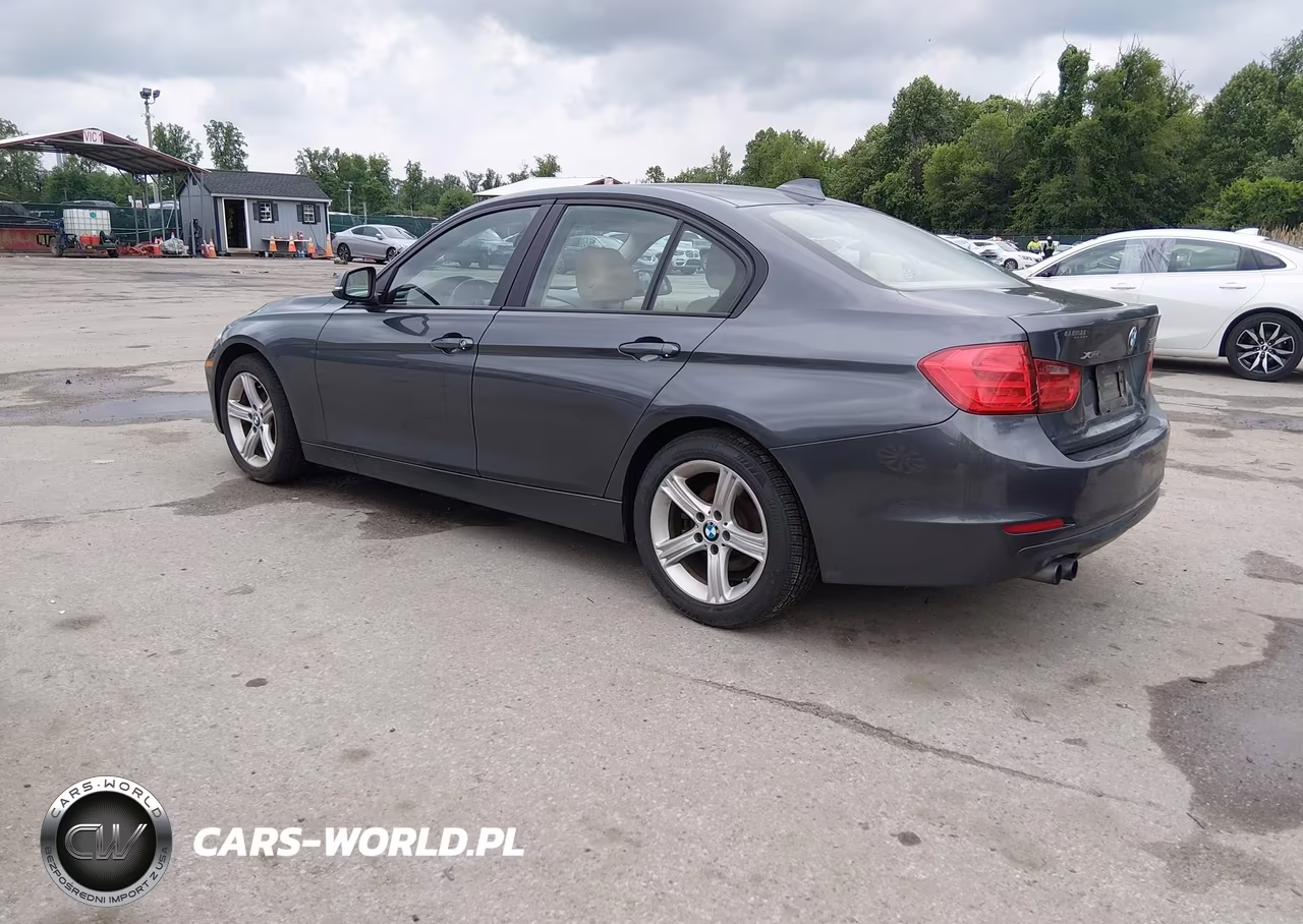 2013 BMW 328I xDrive VIN:WBA3B5G51DNS04141 - 3