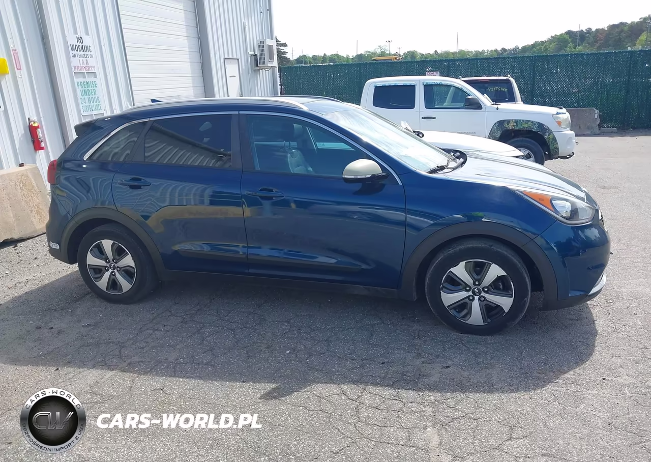 2017 Kia Niro Ex VIN:KNDCC3LC5H5050614 - 13