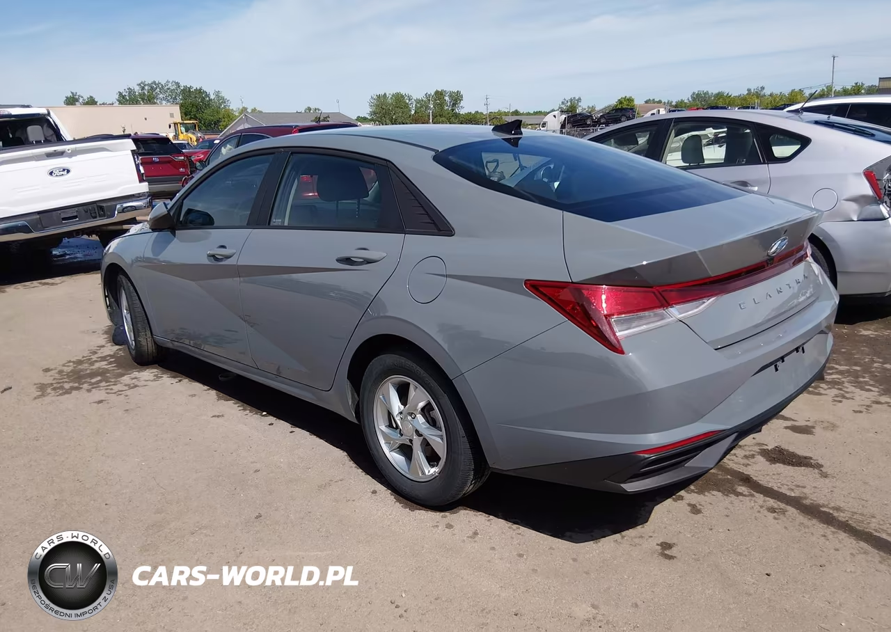2022 Hyundai Elantra Se VIN:KMHLL4AG3NU364416 - 3