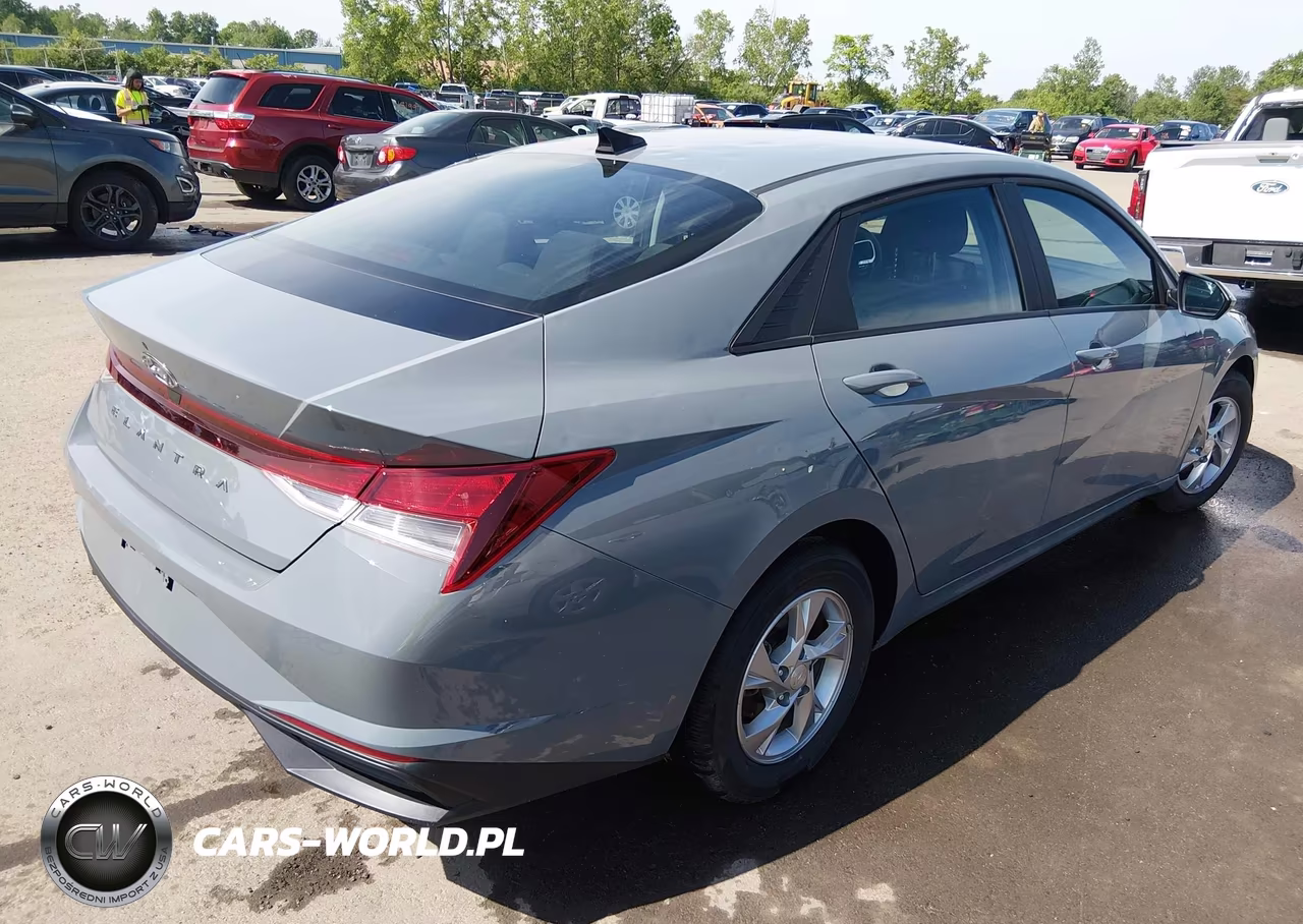 2022 Hyundai Elantra Se VIN:KMHLL4AG3NU364416 - 4