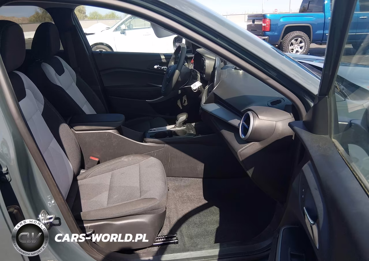 2025 Chevrolet Trax Fwd Ls VIN:KL77LFEP1SC293386 - 5