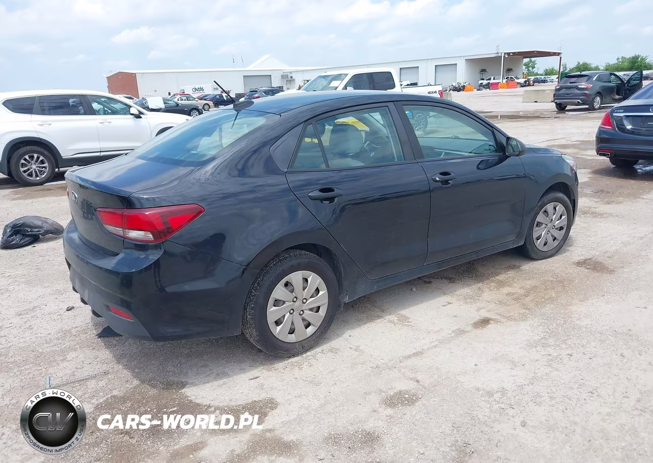 2018 Kia Rio Lx VIN:3KPA24AB5JE082290 - 4