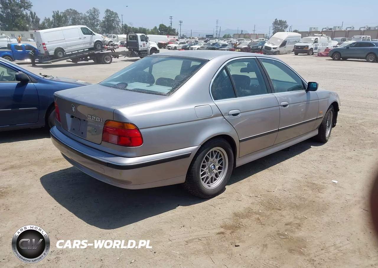 2000 BMW 528Ia VIN:WBADM6349YGU16507 - 4