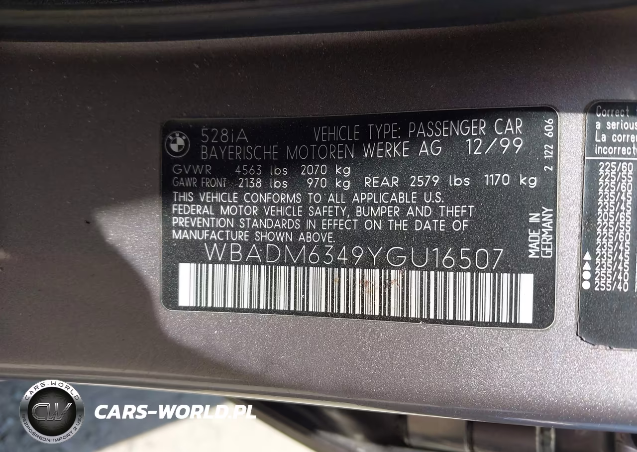 2000 BMW 528Ia VIN:WBADM6349YGU16507 - 9