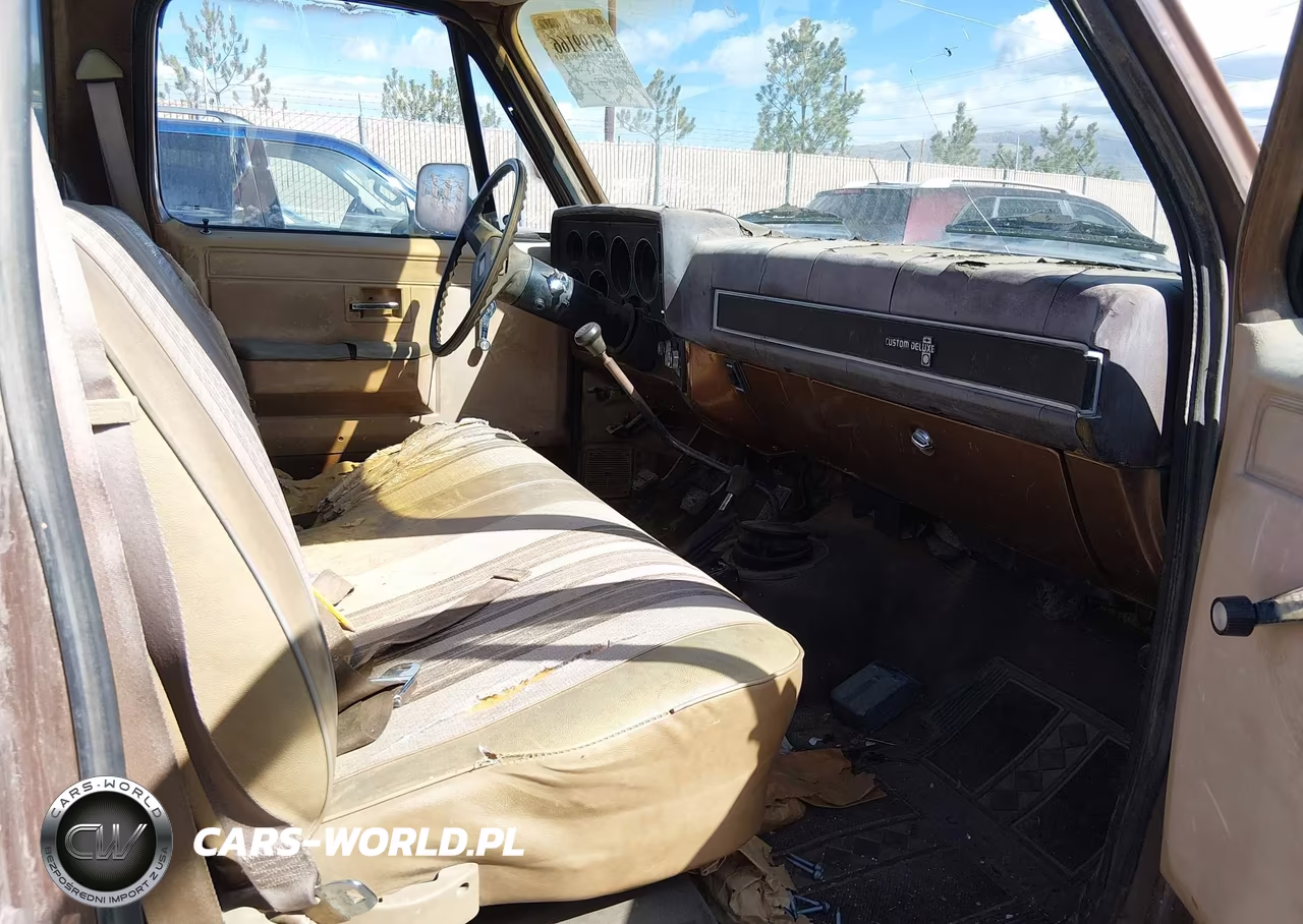 1981 Chevrolet K10 VIN:1GCEK14D7BF385978 - 5