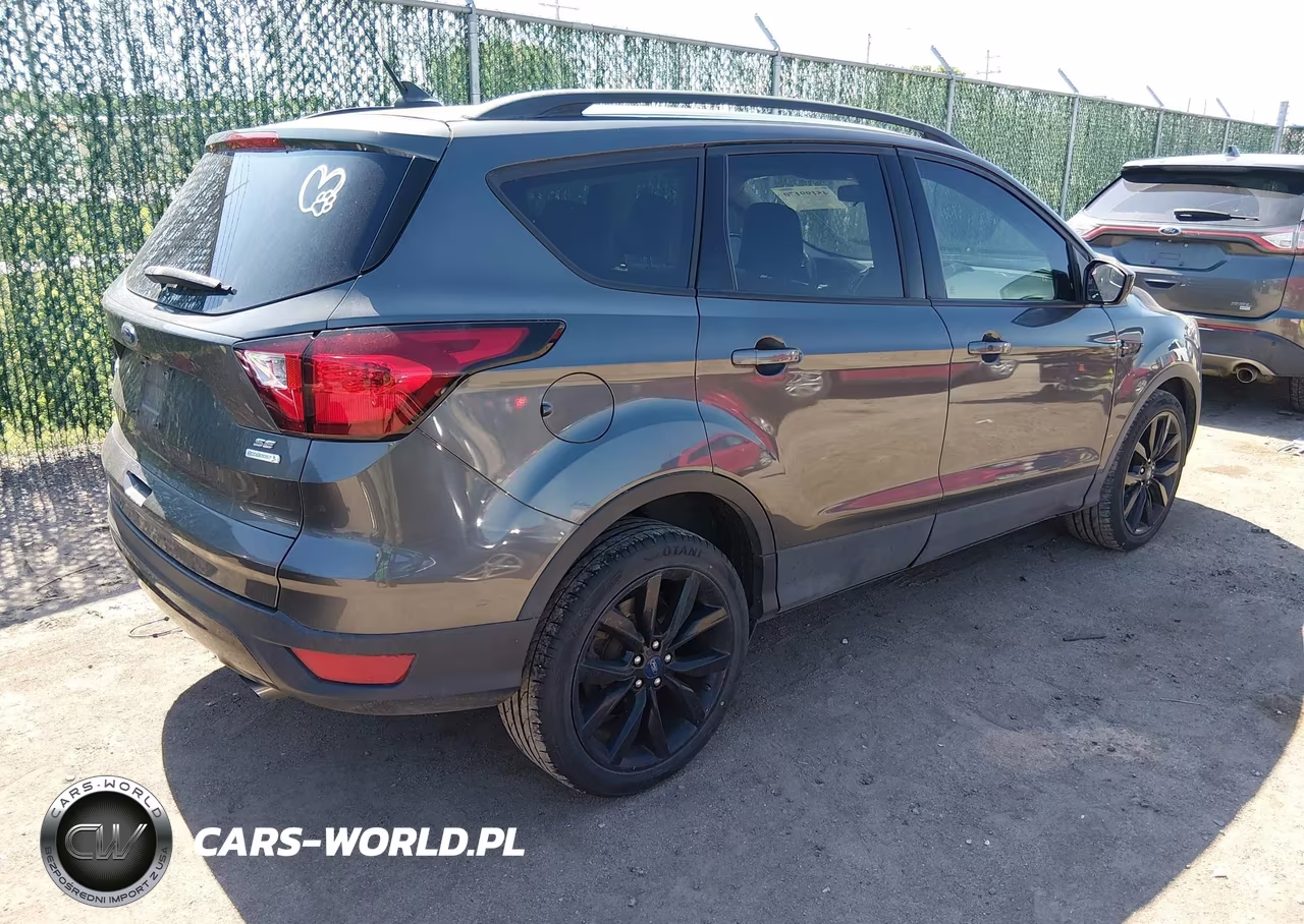 2019 Ford Escape Se VIN:1FMCU0GD7KUA18836 - 4