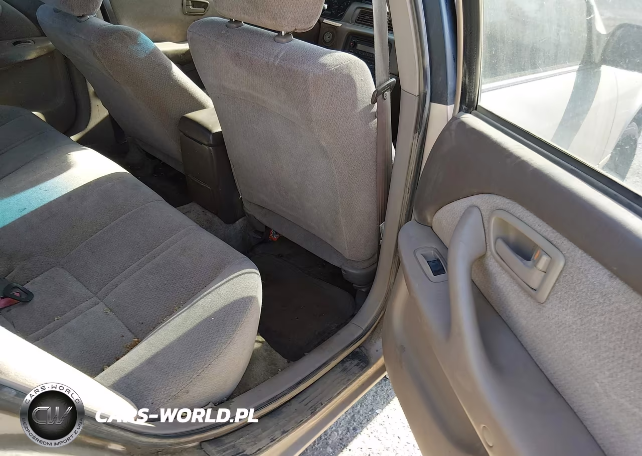 2001 Toyota Camry Le VIN:4T1BG22K91U082461 - 8