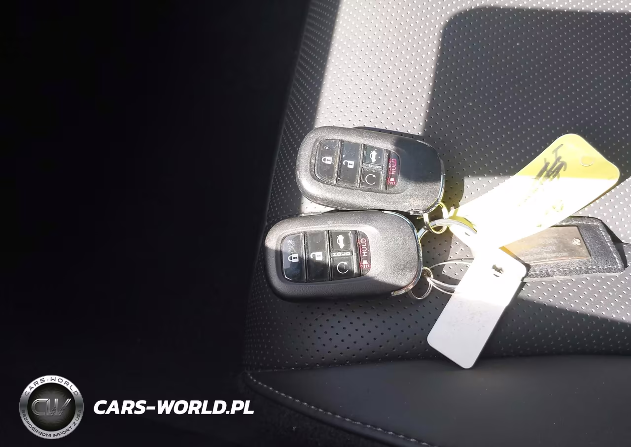 2023 Honda Accord Hybrid Sport-L VIN:1HGCY2F70PA044978 - 11
