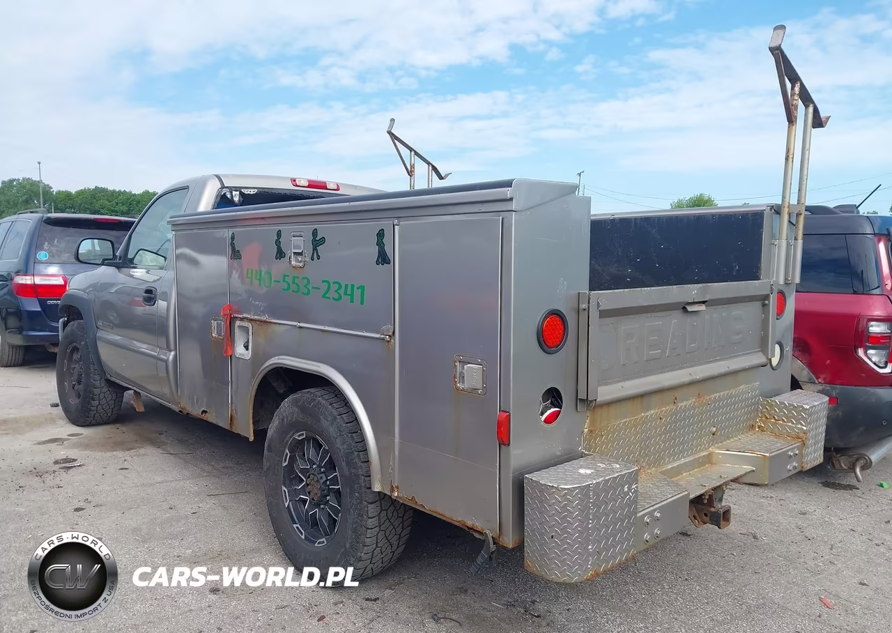 2003 GMC Sierra 2500 Work Truck VIN:1GTGC24U23Z267929 - 3