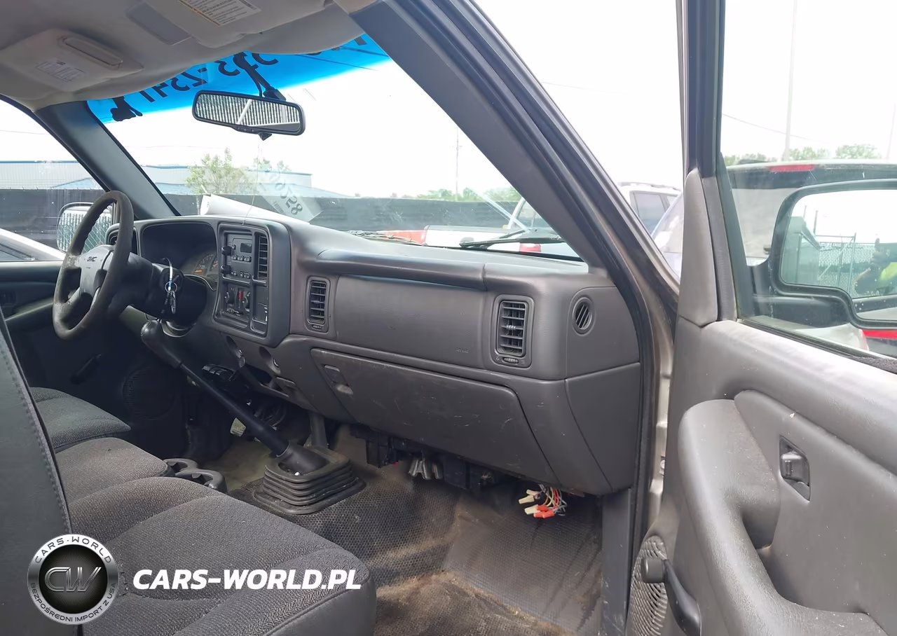 2003 GMC Sierra 2500 Work Truck VIN:1GTGC24U23Z267929 - 5