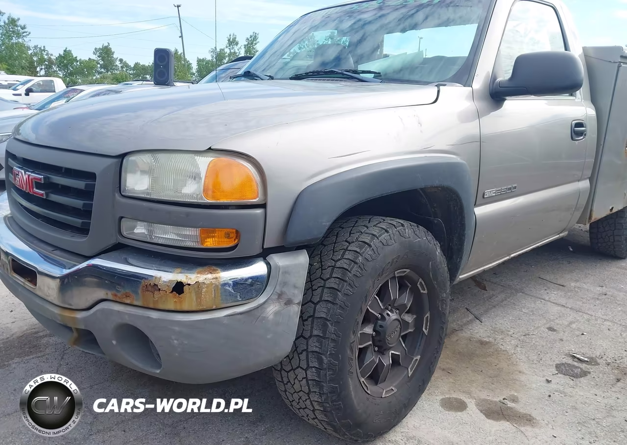 2003 GMC Sierra 2500 Work Truck VIN:1GTGC24U23Z267929 - 6
