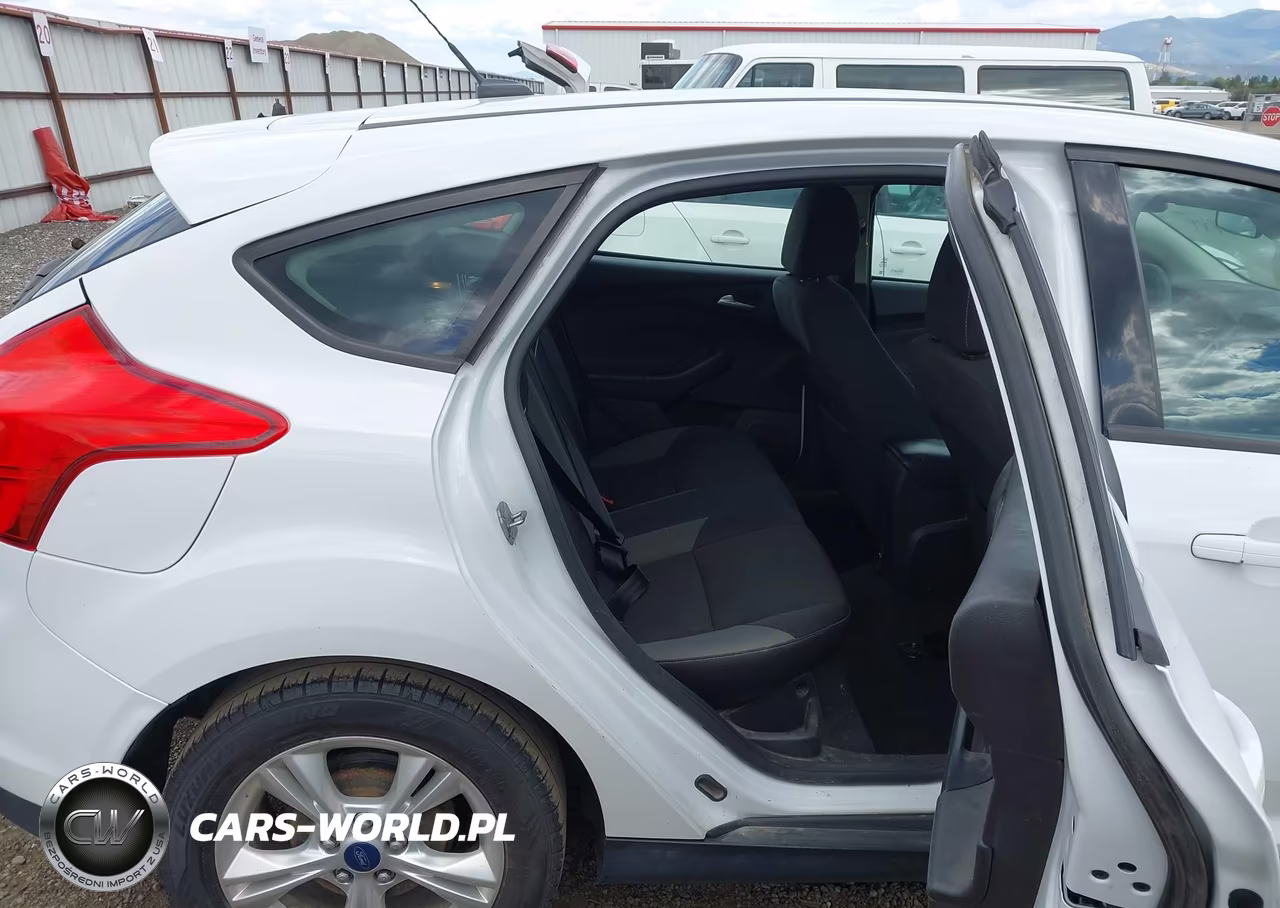 2014 Ford Focus Se VIN:1FADP3K26EL312395 - 8