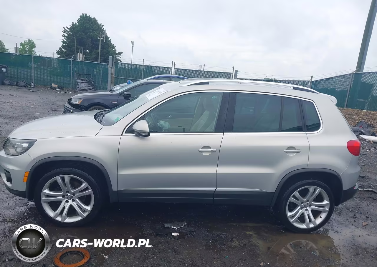 2013 Volkswagen Tiguan Sel VIN:WVGBV3AX5DW075606 - 14
