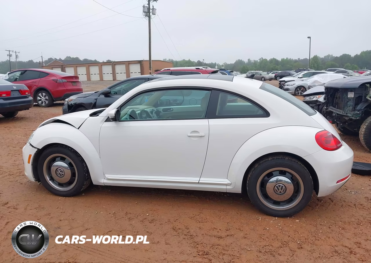 2013 Volkswagen Beetle 2.5L VIN:3VWJP7AT9DM619889 - 14