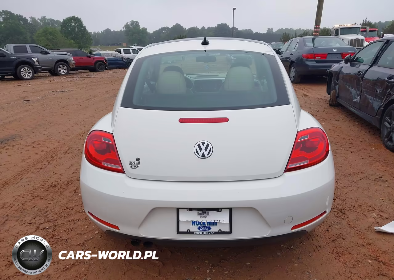 2013 Volkswagen Beetle 2.5L VIN:3VWJP7AT9DM619889 - 16