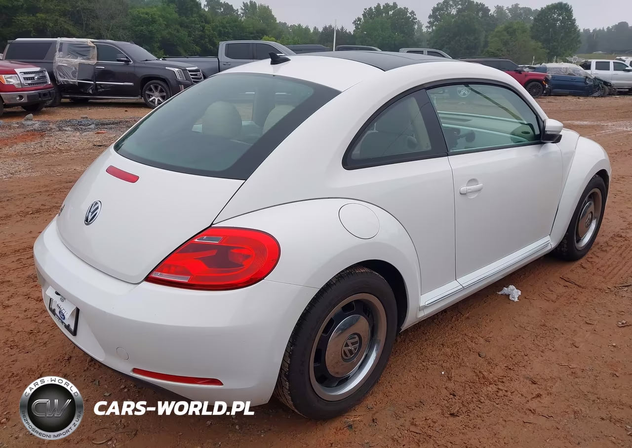 2013 Volkswagen Beetle 2.5L VIN:3VWJP7AT9DM619889 - 4