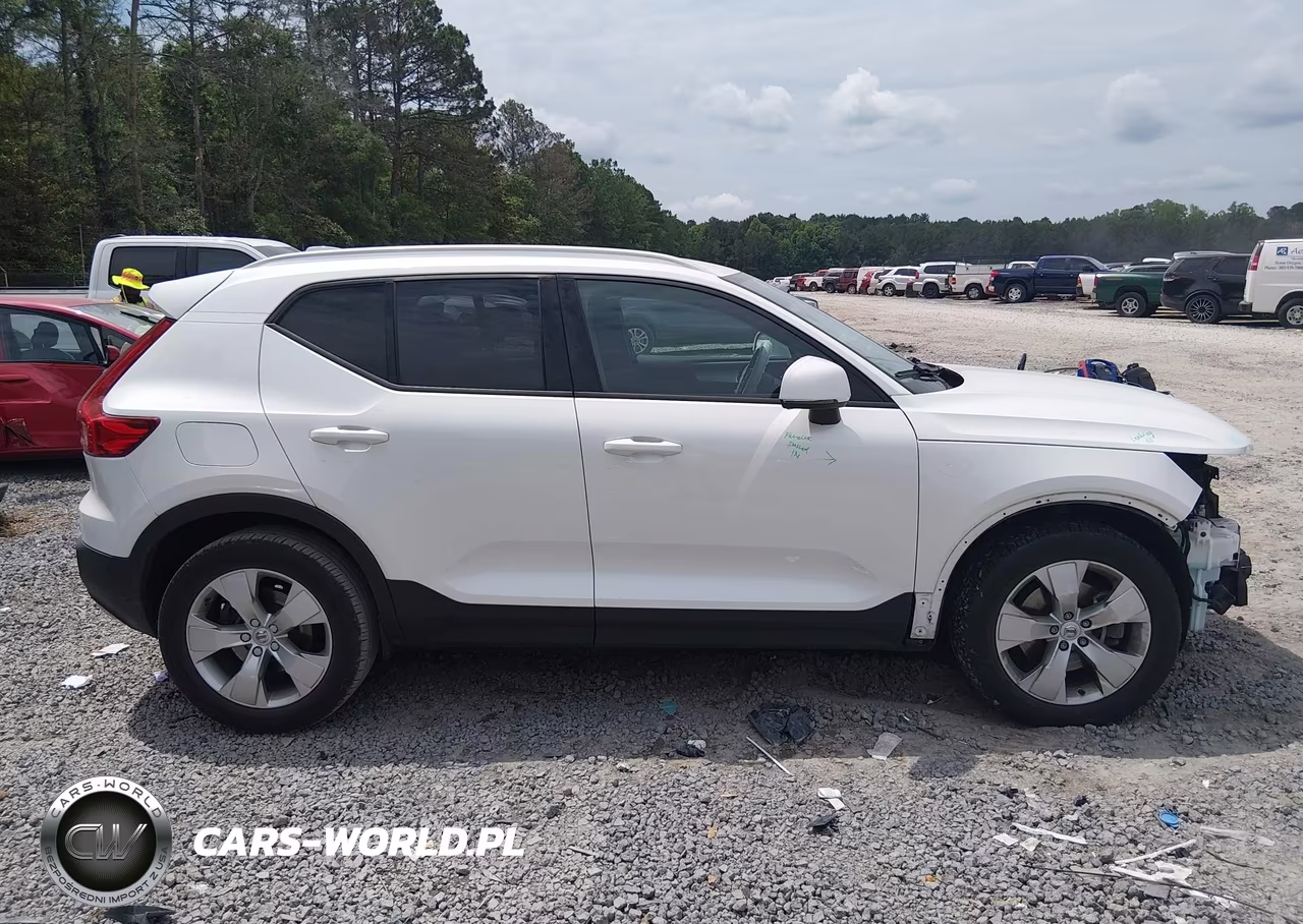 2022 Volvo Xc40 T4 Momentum VIN:YV4AC2HK6N2748404 - 13