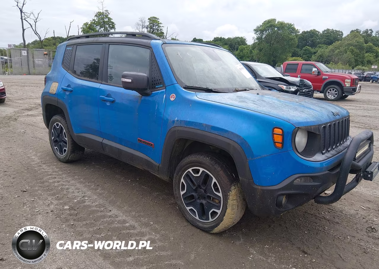 2015 Jeep Renegade Trailhawk – zdjęcie 1 z 16