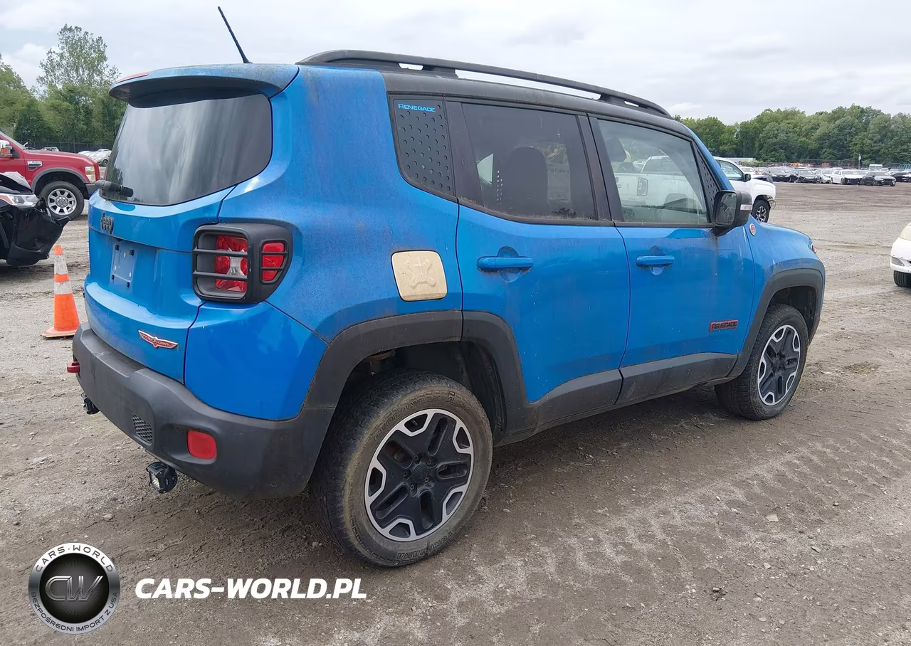 2015 Jeep Renegade Trailhawk VIN:ZACCJBCT9FPB50705 - 4