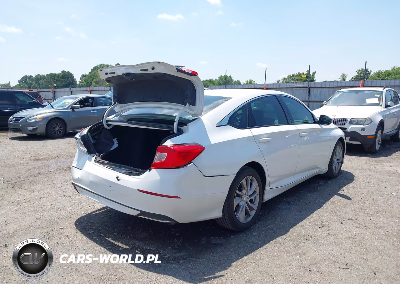2018 Honda Accord Lx VIN:1HGCV1F17JA246674 - 4