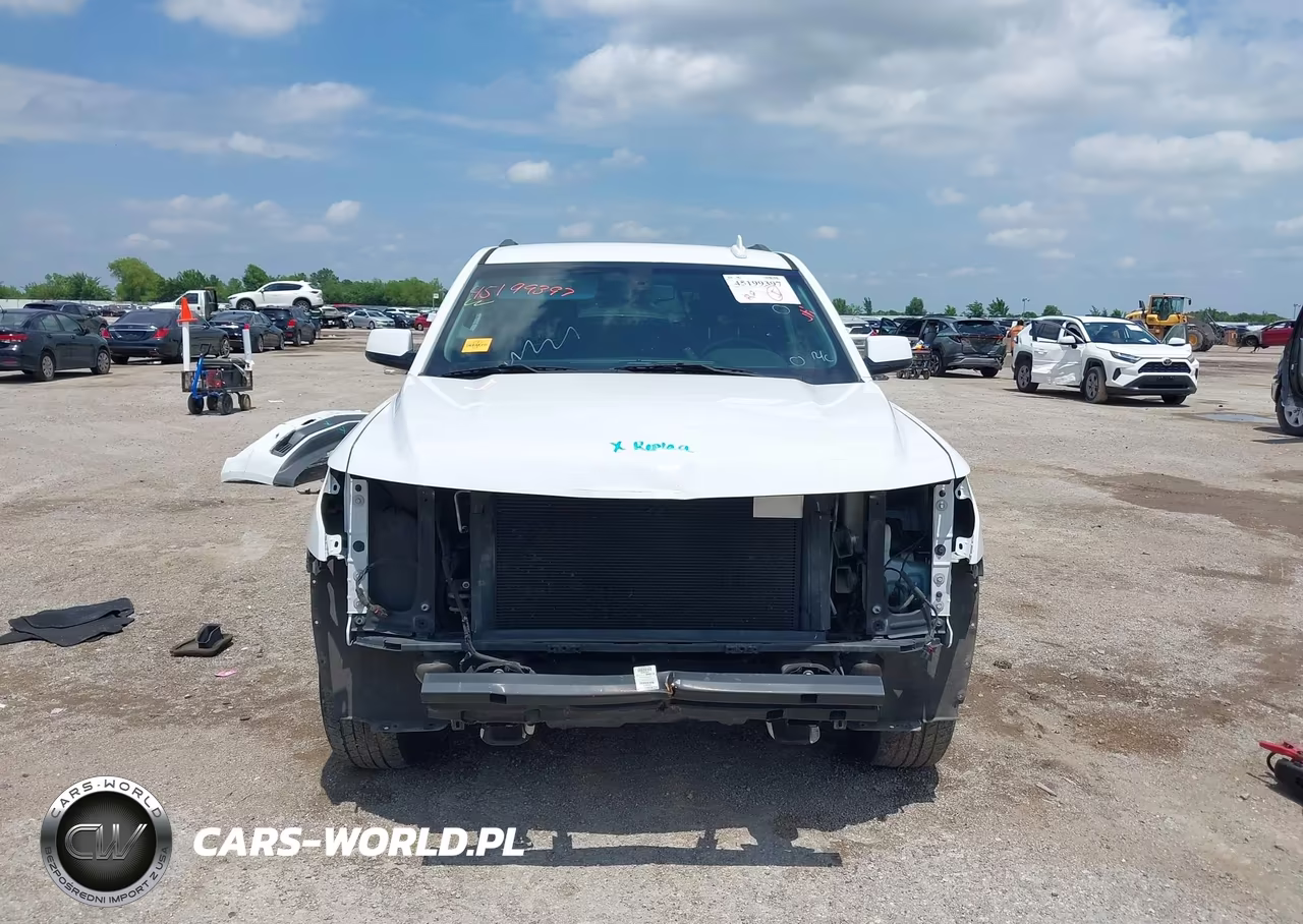 2017 Chevrolet Tahoe Ls VIN:1GNSCAKC0HR304456 - 13