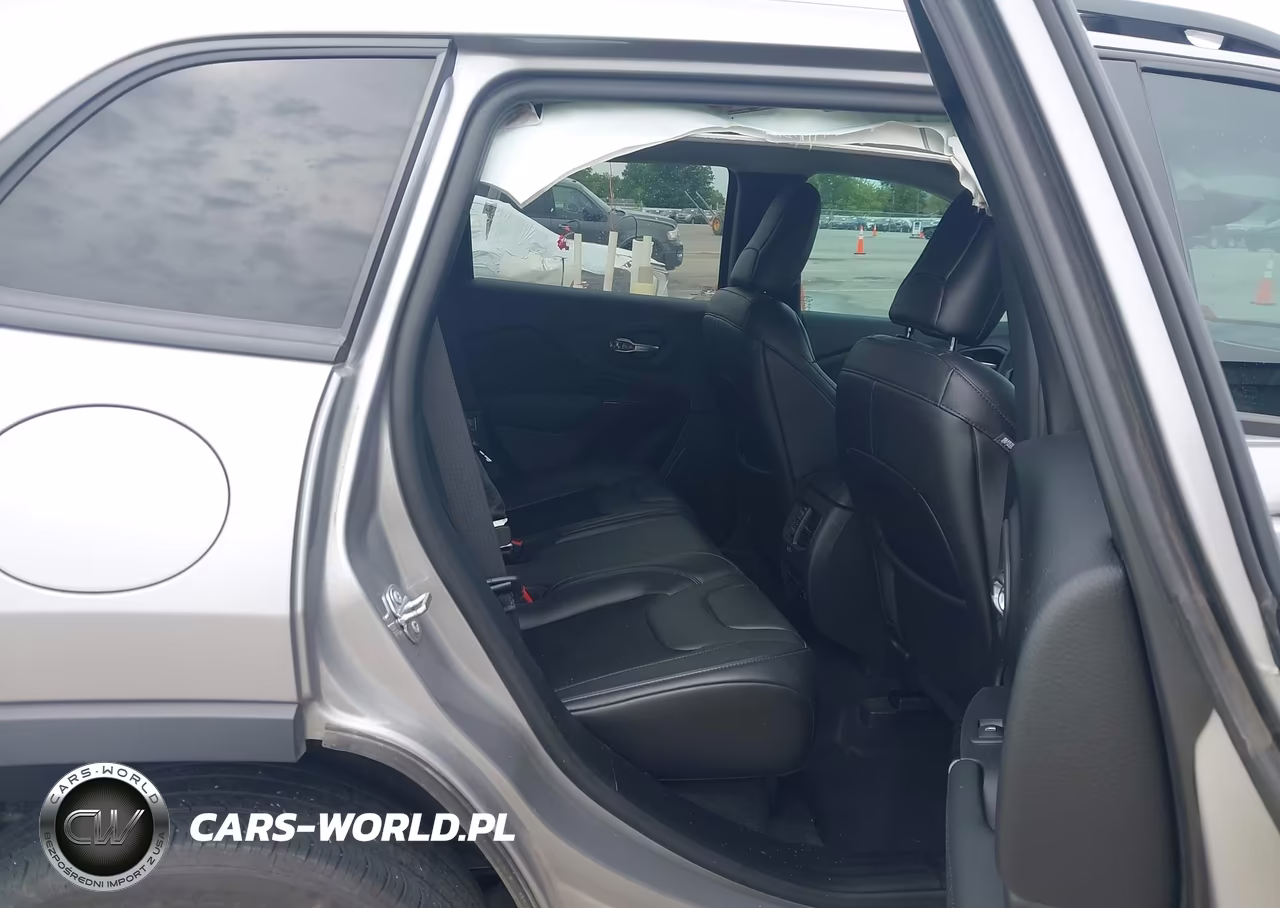 2019 Jeep Cherokee Altitude 4X4 VIN:1C4PJMLB8KD291147 - 8