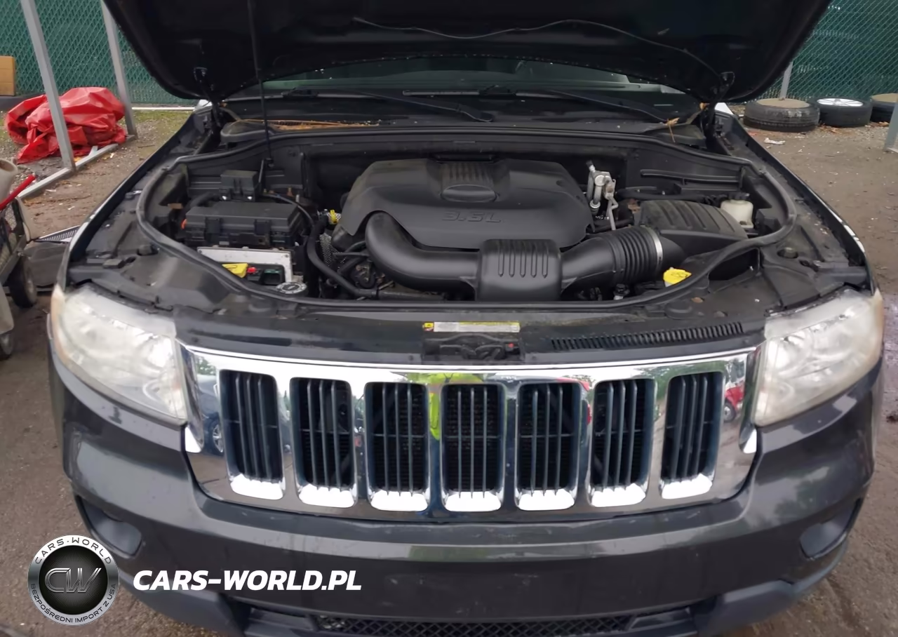 2011 Jeep Grand Cherokee Laredo VIN:1J4RR4GG2BC550769 - 10