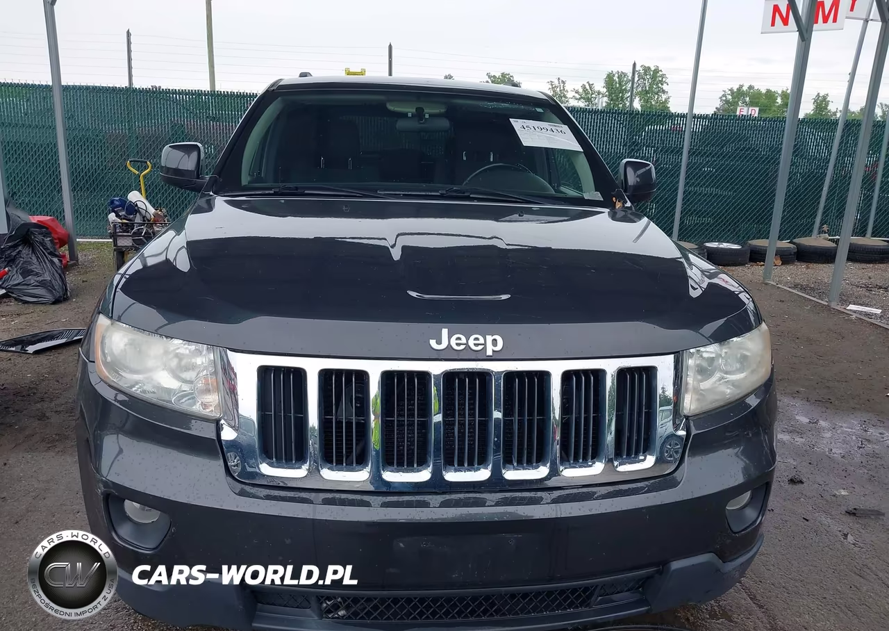 2011 Jeep Grand Cherokee Laredo VIN:1J4RR4GG2BC550769 - 13