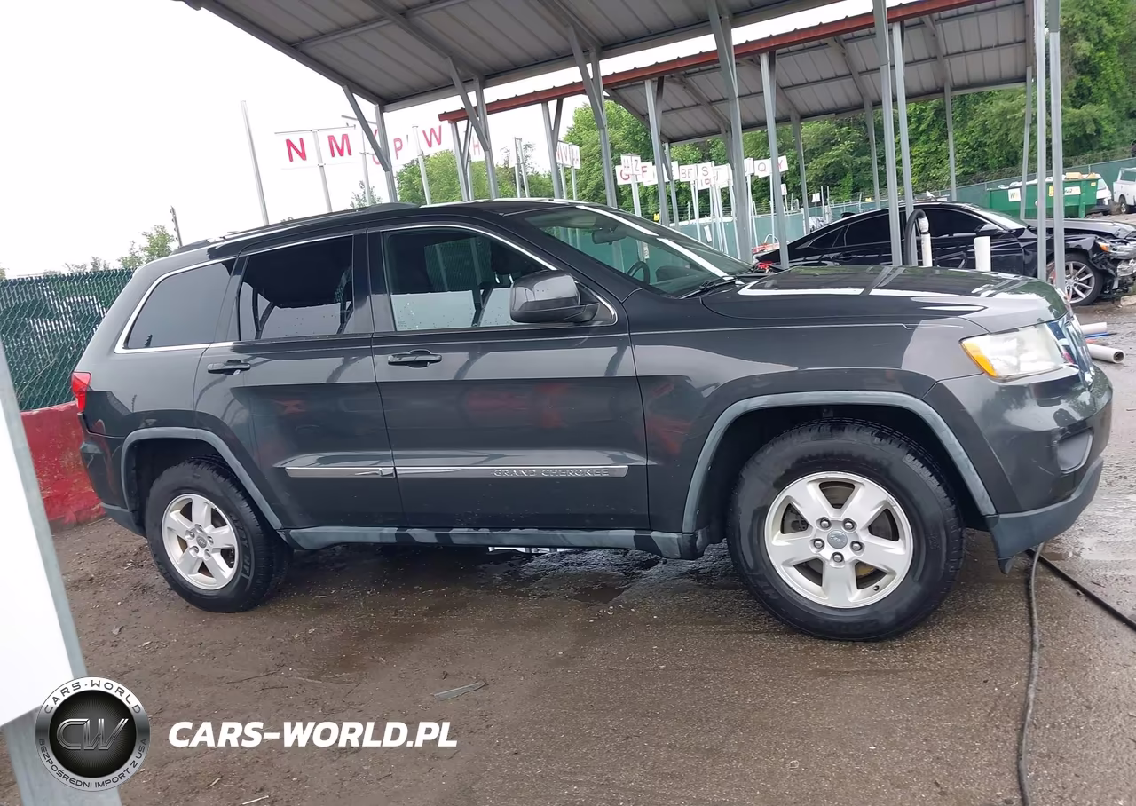 2011 Jeep Grand Cherokee Laredo VIN:1J4RR4GG2BC550769 - 14