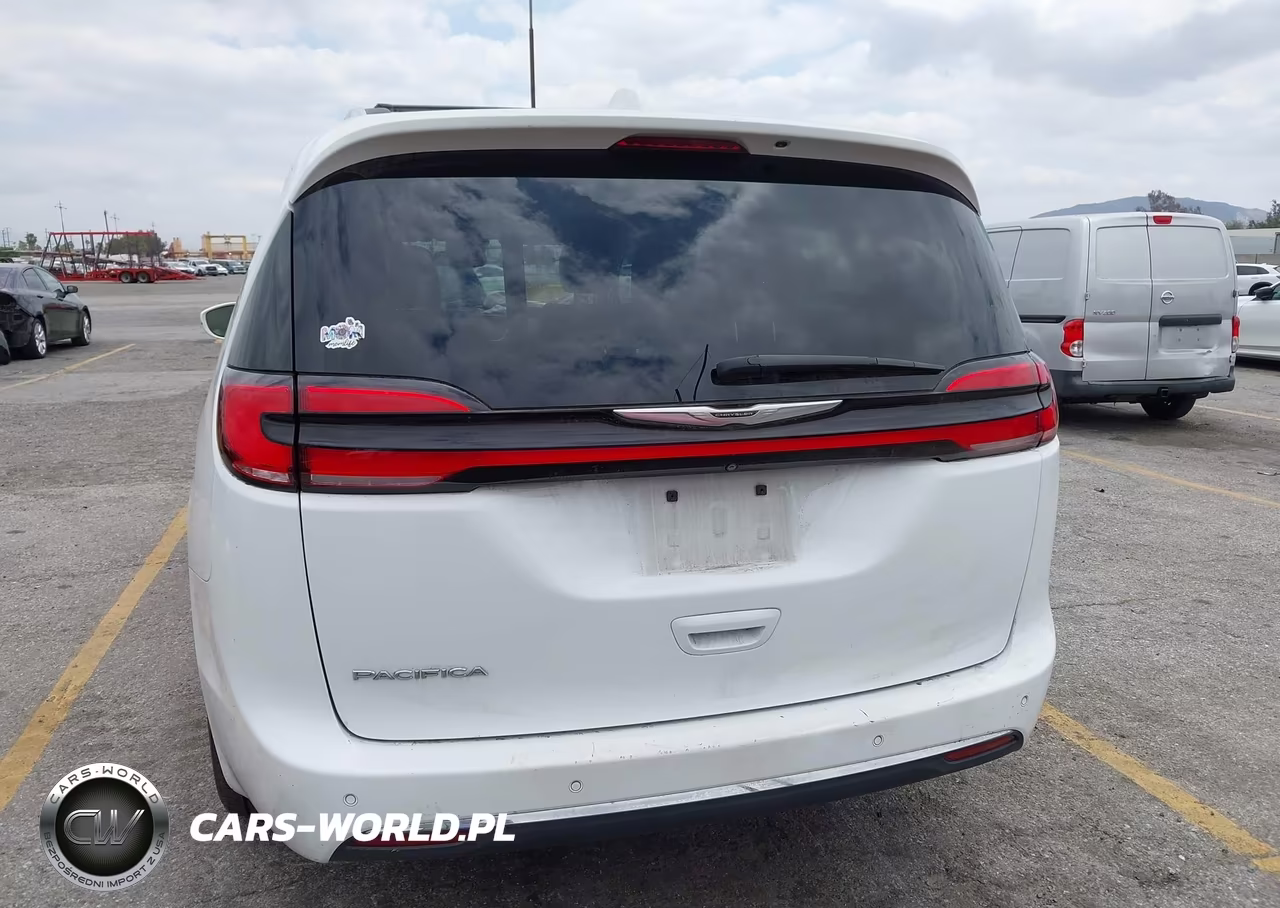 2021 Chrysler Pacifica Touring L VIN:2C4RC1BG4MR503041 - 16