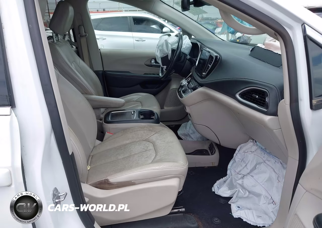 2021 Chrysler Pacifica Touring L VIN:2C4RC1BG4MR503041 - 5