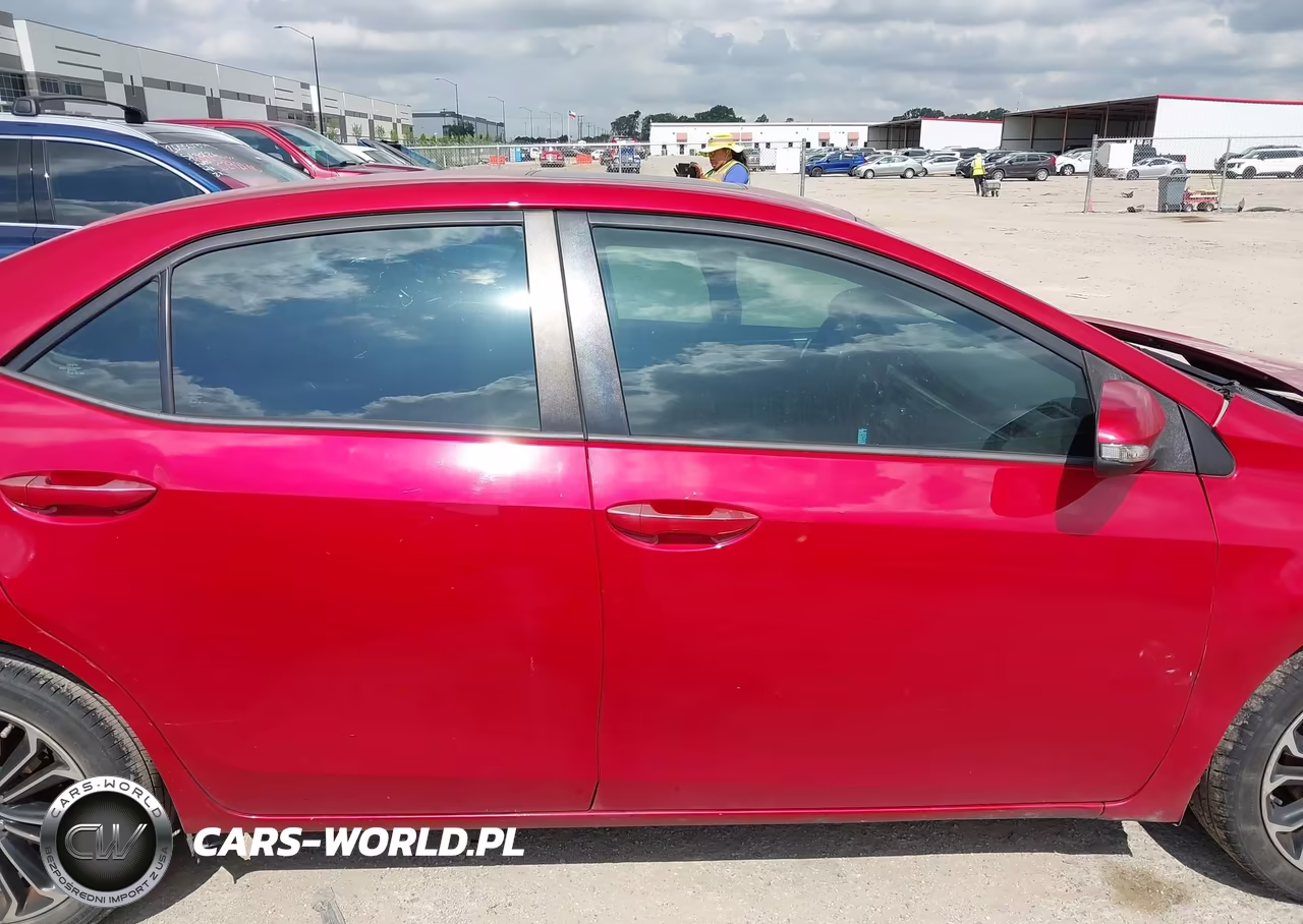 2015 Toyota Corolla S Plus VIN:2T1BURHE0FC359929 - 13