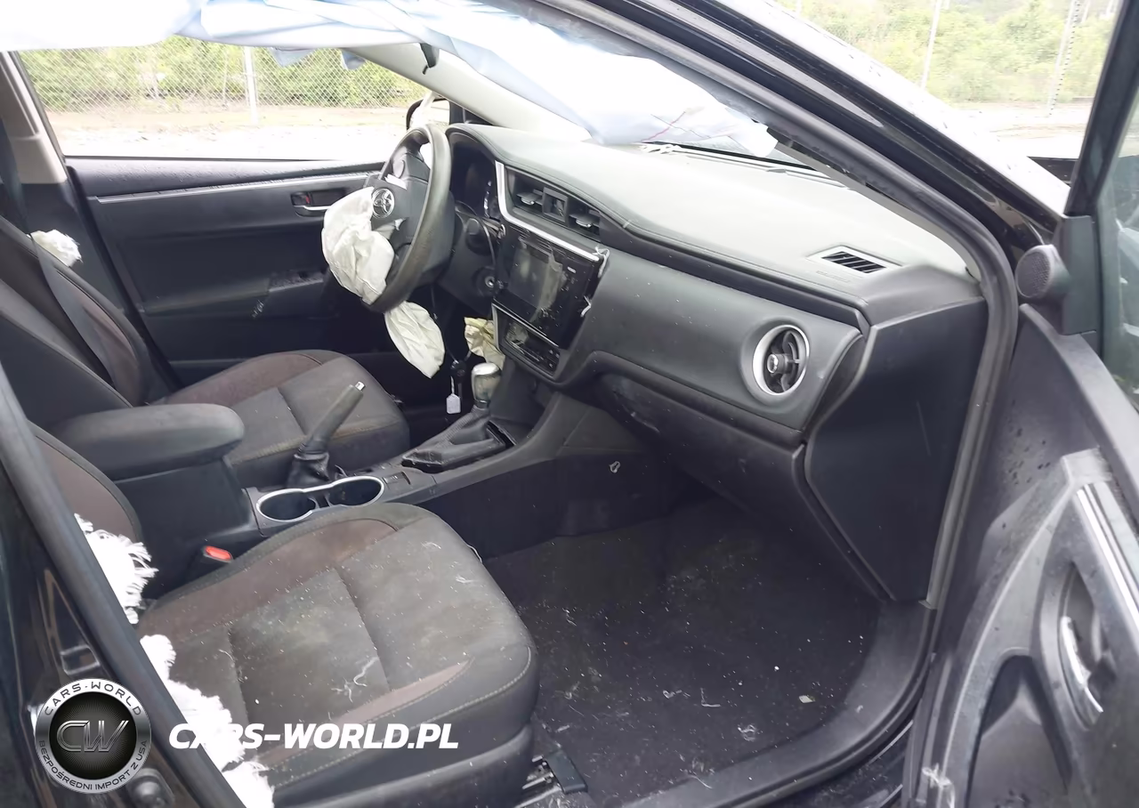2017 Toyota Corolla Le VIN:2T1BURHE5HC900444 - 5