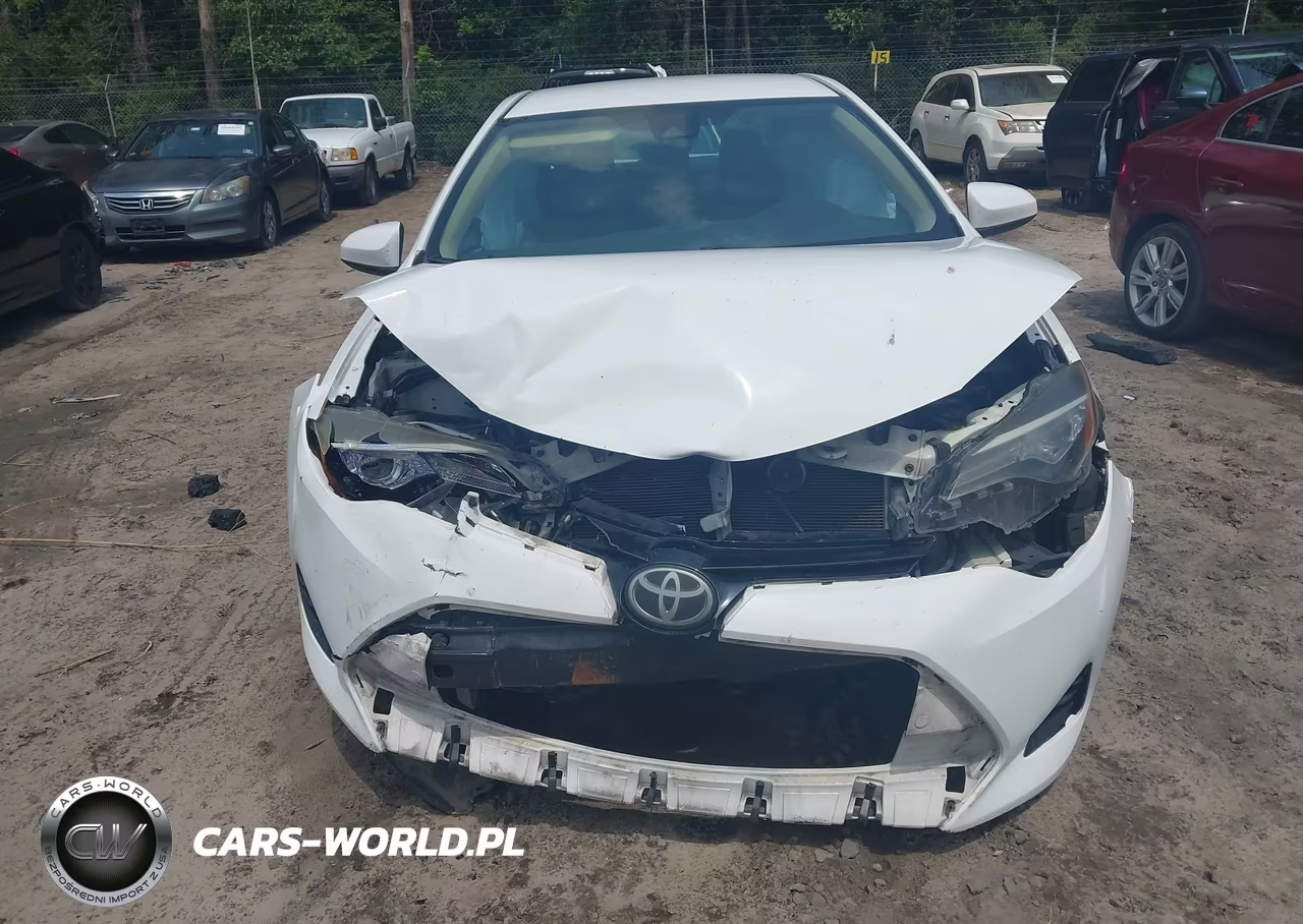 2017 Toyota Corolla Le VIN:2T1BURHE8HC800712 - 12