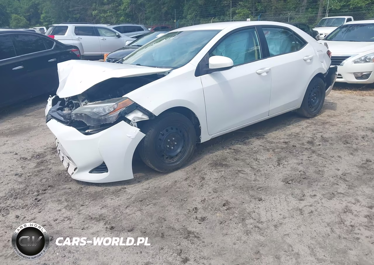 2017 Toyota Corolla Le VIN:2T1BURHE8HC800712 - 2