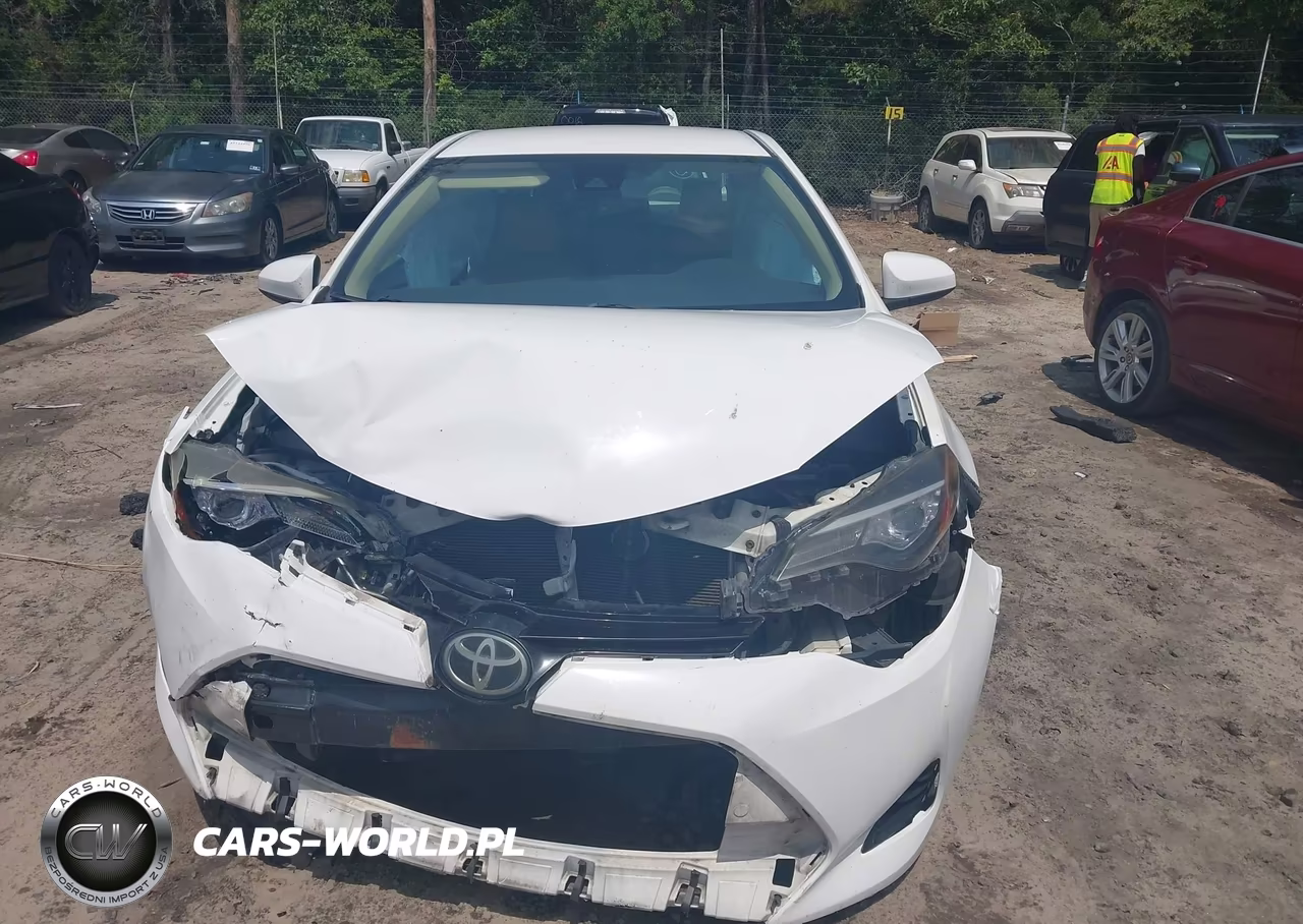 2017 Toyota Corolla Le VIN:2T1BURHE8HC800712 - 6