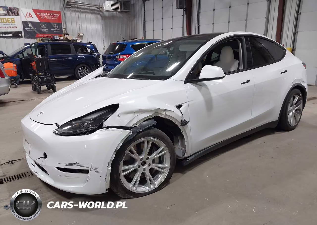 2023 Tesla Model Y Awd-Long Range Dual Motor All-Wheel Drive VIN:7SAYGDEE6PF675621 - 2