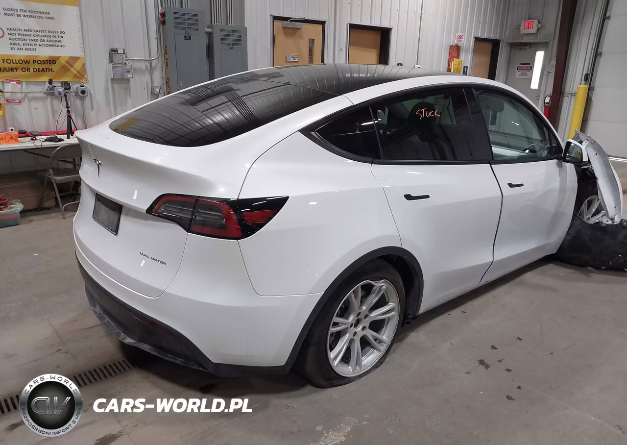 2023 Tesla Model Y Awd-Long Range Dual Motor All-Wheel Drive VIN:7SAYGDEE6PF675621 - 4