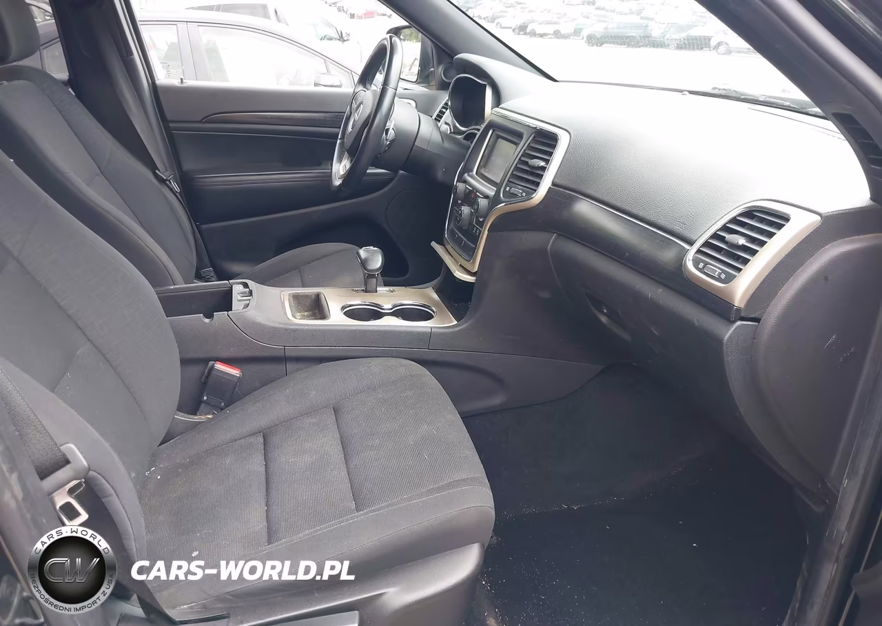 2014 Jeep Grand Cherokee Laredo VIN:1C4RJFAG8EC128317 - 5