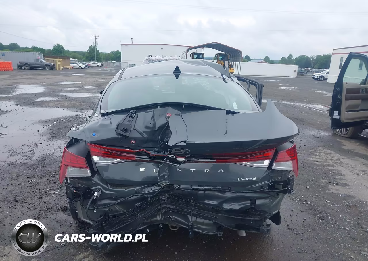 2026 Hyundai Elantra Limited VIN:KMHLP4DG2TU161157 - 17