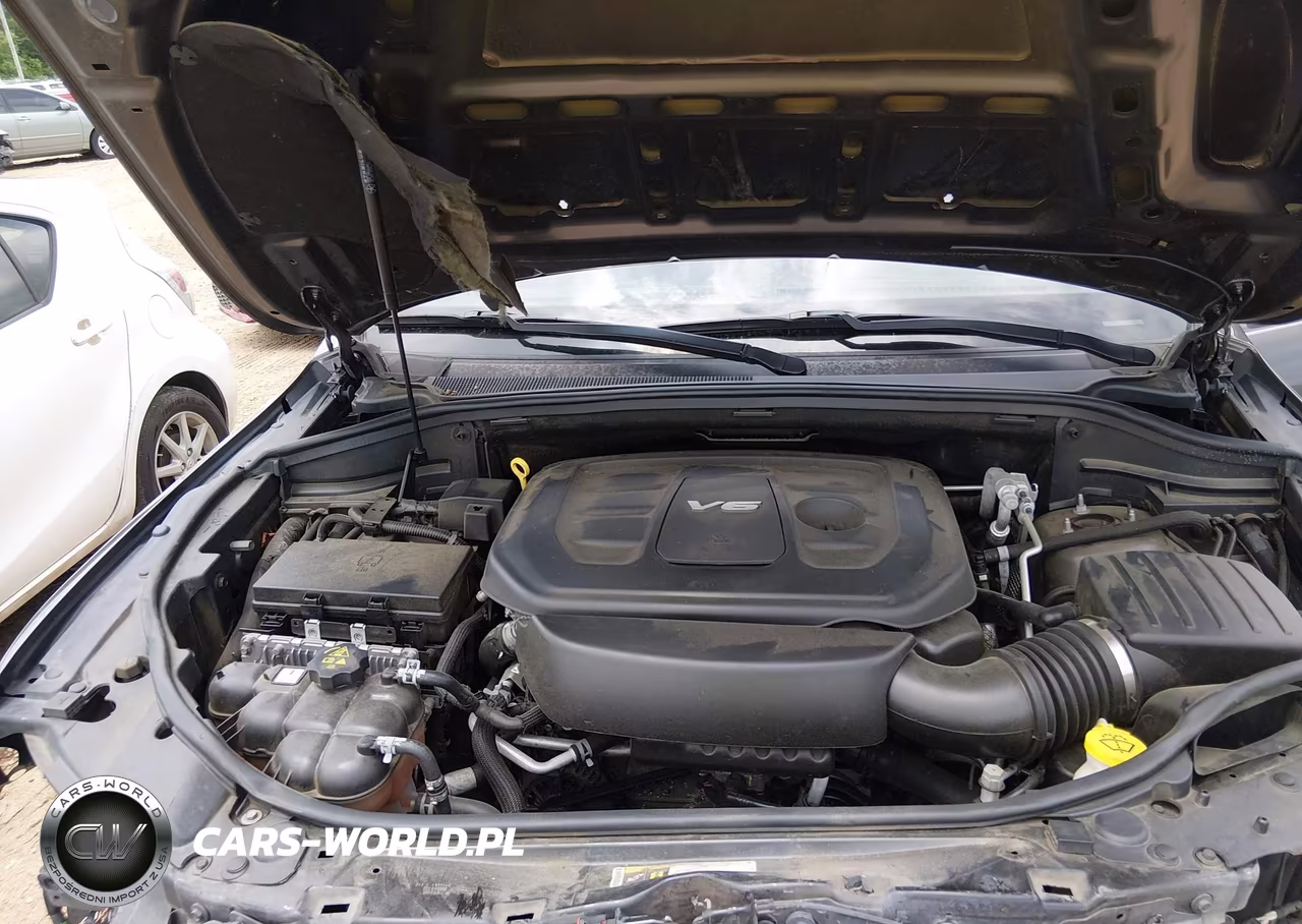 2019 Jeep Grand Cherokee Overland 4X2 VIN:1C4RJECG8KC603788 - 10