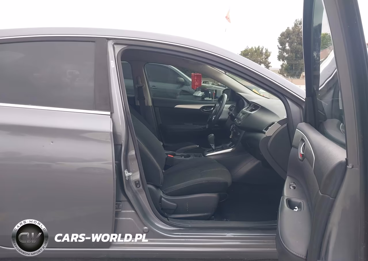 2018 Nissan Sentra S VIN:3N1AB7AP3JY293647 - 5