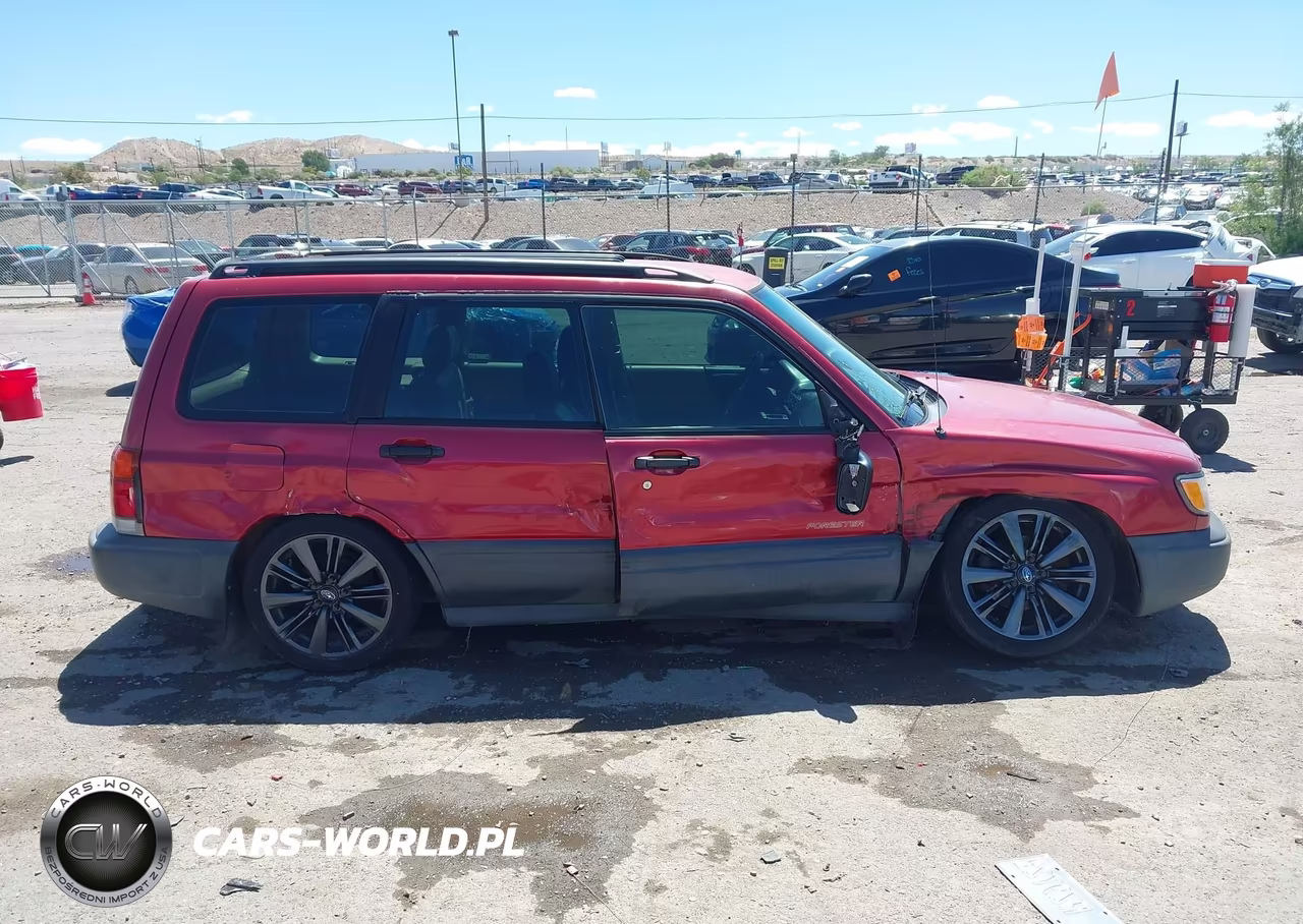 1999 Subaru Forester L VIN:JF1SF6351XH743513 - 13